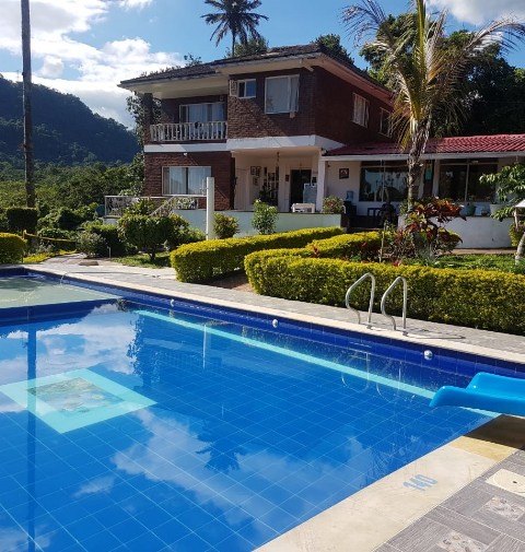 Día de piscina Piscina hotel paraiso